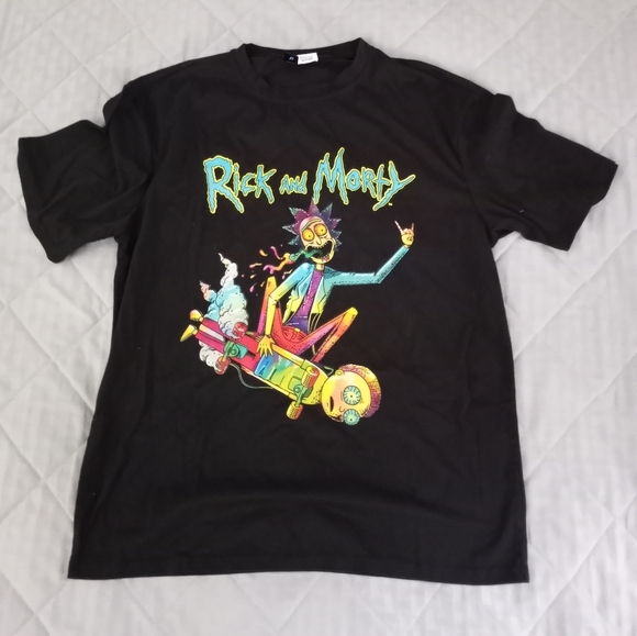 ROMWE Other - 🦄RICK & MORTY mens Tshirt🦄